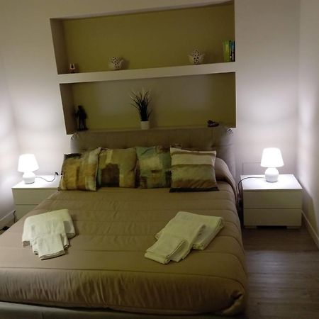 La Casa Di Peppe Apartman Bari Kültér fotó